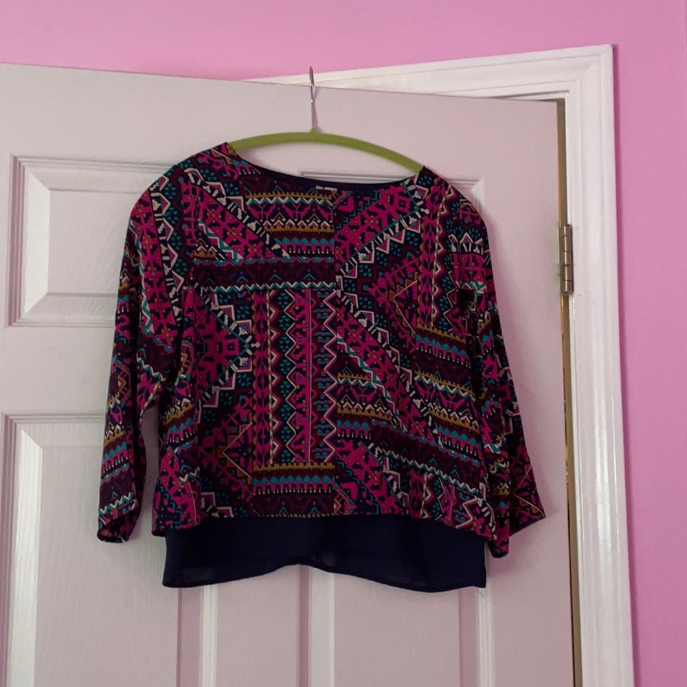 Francescas pattern top, size small